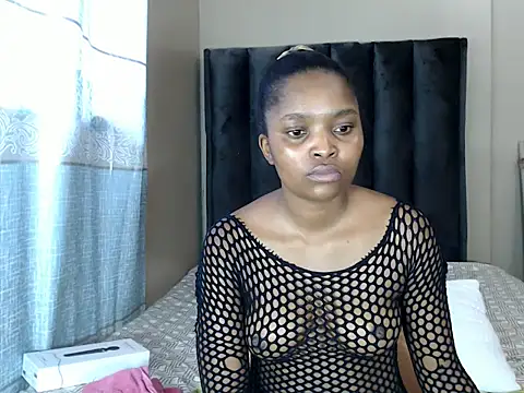 Snapshot of LexyDiana chatting on 02-27-26, 08:58 LexyDiana online show from 02-27-26, 08:58