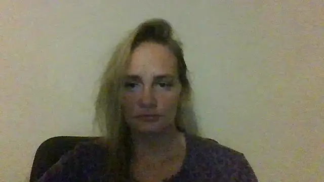 Snapshot of Lisanne30 chatting on 03-01-26, 08:33 Lisanne30 online show from 03-01-26, 08:33