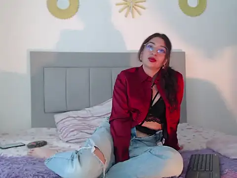 Julietaamado online show from 03-19-26, 02:10