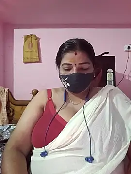 Snapshot of tamil_lathikaaa chatting on 04-29-26, 05:30 tamil lathikaaa online show from 04-29-26, 05:30