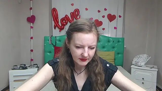 MeganPirs online show from 04-06-26, 05:08