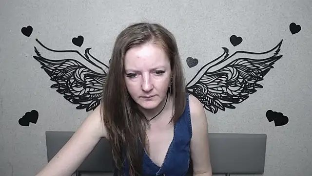 Snapshot of MeganPirs chatting on 05-21-26, 05:03 MeganPirs online show from 05-21-26, 05:03