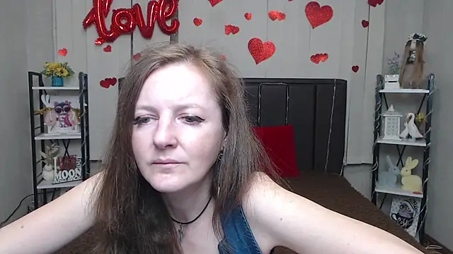 Snapshot of MeganPirs chatting on 05-29-26, 05:11 MeganPirs online show from 05-29-26, 05:11