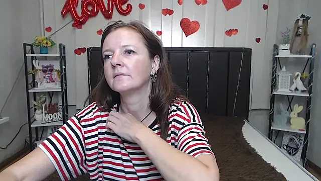 Snapshot of MeganPirs chatting on 07-05-26, 04:19 MeganPirs online show from 07-05-26, 04:19