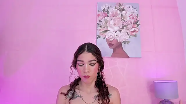 evelyn  rose1 online show from 03-18-26, 06:00