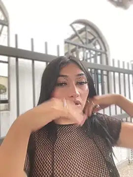 GeorgiaPink  online show from 04-11-26, 09:52