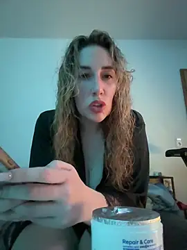 JuliaPrivat online show from 03-03-26, 09:31