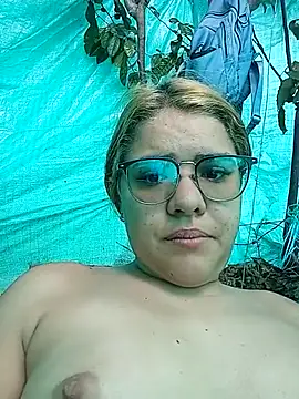 single kitten online show from 04-13-26, 12:21