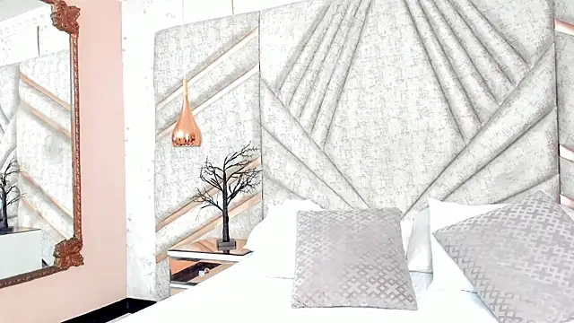 EmeelyMuller online show from 04-14-26, 04:18