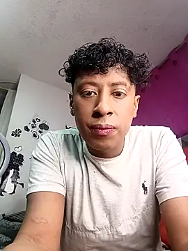 Snapshot of James_large_cock chatting on 03-02-26, 09:16 James large cock online show from 03-02-26, 09:16