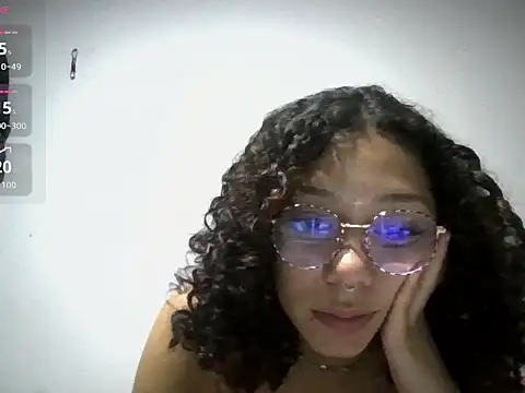 Snapshot of _im_sofia chatting on 03-12-26, 01:01 im sofia online show from 03-12-26, 01:01