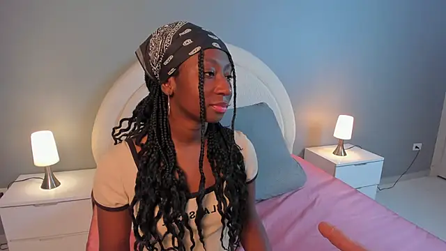 zoepinkett online show from 04-02-26, 03:37