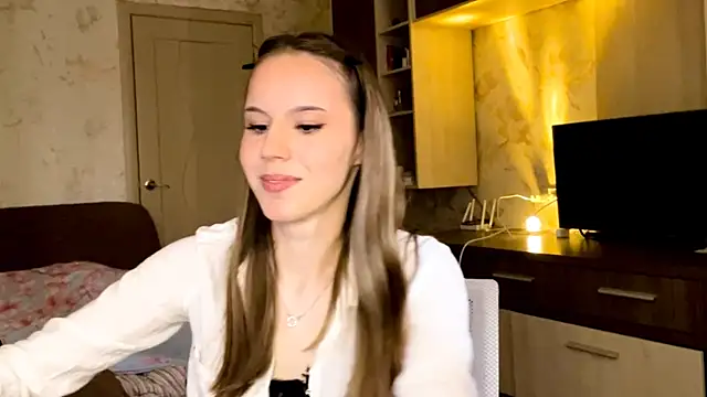 Snapshot of PrettyReal chatting on 02-28-26, 08:04 PrettyReal online show from 02-28-26, 08:04