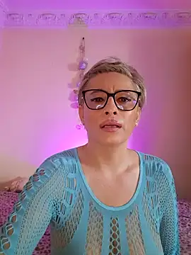 LunaBlaise online show from 05-08-26, 10:09