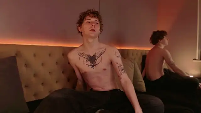 Snapshot of Mickey_Hawk chatting on 03-03-26, 04:18 Mickey Hawk online show from 03-03-26, 04:18