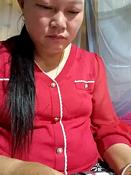 Snapshot of phay79 chatting on 05-12-26, 01:41 phay79 online show from 05-12-26, 01:41