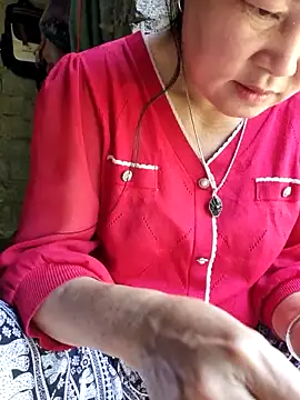 Snapshot of phay79 chatting on 05-14-26, 06:20 phay79 online show from 05-14-26, 06:20