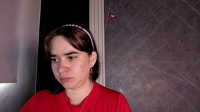 Snapshot of _VALERIAGOMEZ chatting on 06-02-26, 12:51 VALERIAGOMEZ online show from 06-02-26, 12:51