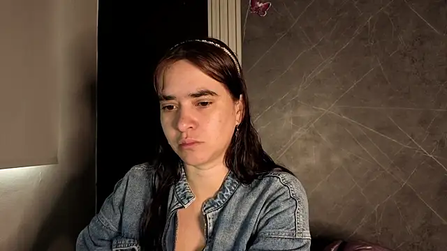 Snapshot of _VALERIAGOMEZ chatting on 06-24-26, 12:15 VALERIAGOMEZ online show from 06-24-26, 12:15