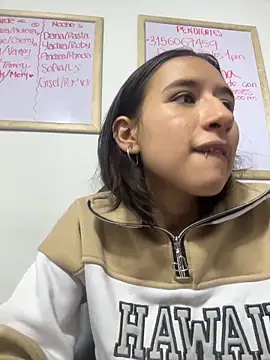 LilyRossi  online show from 06-12-26, 12:15