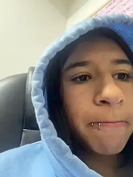 LilyRossi  online show from 06-23-26, 11:52