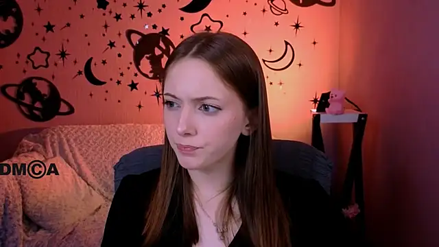 Snapshot of chloe_ley chatting on 06-25-26, 08:35 chloe ley online show from 06-25-26, 08:35