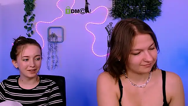 Snapshot of chloe_ley chatting on 07-28-26, 11:17 chloe ley online show from 07-28-26, 11:17