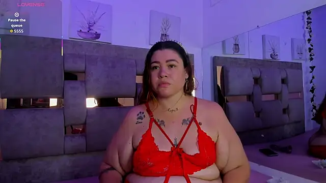 cat violet  online show from 03-05-26, 02:13