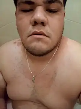 Snapshot of Brazzino04 chatting on 02-26-26, 09:36 Brazzino04 online show from 02-26-26, 09:36