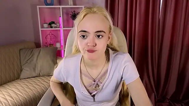 Bambi Bloom online show from 03-03-26, 05:46