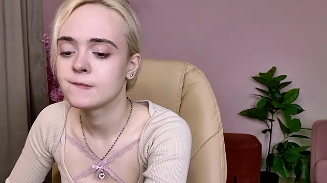 Bambi Bloom online show from 03-26-26, 05:46