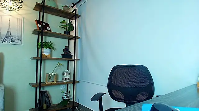 Snapshot of Victoria-Collins_ chatting on 03-02-26, 12:23 Victoria-Collins online show from 03-02-26, 12:23