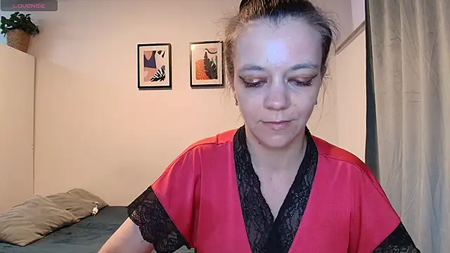 Snapshot of Yana-XX chatting on 07-12-26, 07:05 Yana-XX online show from 07-12-26, 07:05