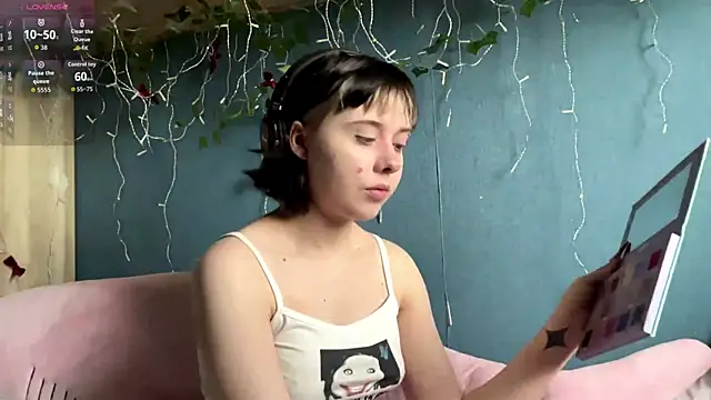 AueshaSimon online show from 04-06-26, 05:08