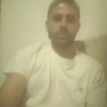 Snapshot of eze_pg chatting on 03-27-26, 01:44 eze pg online show from 03-27-26, 01:44