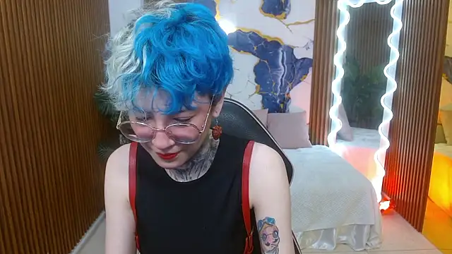 Snapshot of Lyra_tay chatting on 03-01-26, 12:07 Lyra tay online show from 03-01-26, 12:07