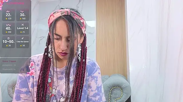 Lola roses tf online show from 04-18-26, 01:31