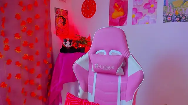 Madeline 21 online show from 04-01-26, 05:08