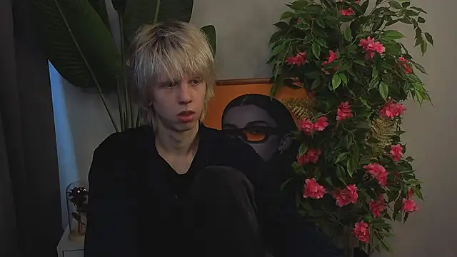 Snapshot of Mark_Shoyer2 chatting on 03-04-26, 07:47 Mark Shoyer2 online show from 03-04-26, 07:47