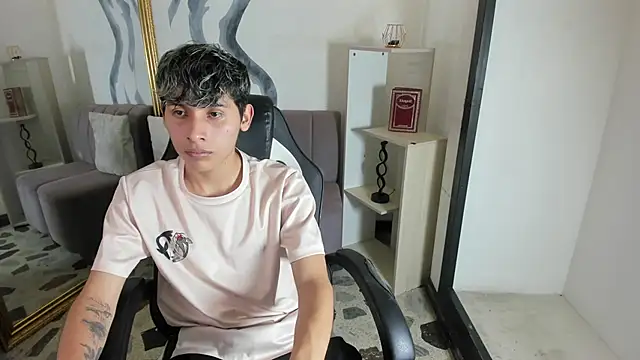 Snapshot of DeilanWolf chatting on 03-01-26, 05:42 DeilanWolf online show from 03-01-26, 05:42