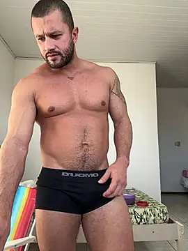 Snapshot of Romaninho chatting on 05-27-26, 11:18 Romaninho online show from 05-27-26, 11:18