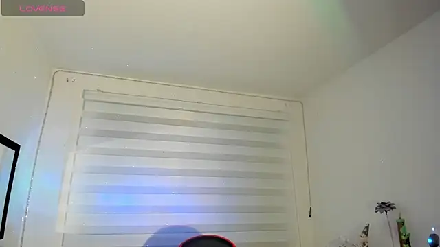 Agatha Marin online show from 04-15-26, 08:10