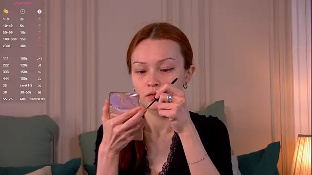 SadieSink  online show from 04-09-26, 06:41