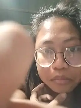 angelpinay44 online show from 06-03-26, 03:39