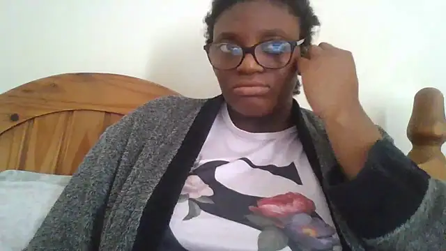 Snapshot of SexyGemBeauty chatting on 07-04-26, 11:27 SexyGemBeauty online show from 07-04-26, 11:27