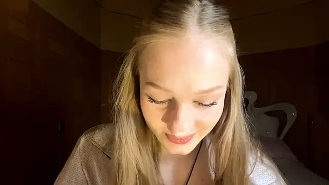 Snapshot of Anika_Socutehe chatting on 04-20-26, 09:38 Anika Socutehe online show from 04-20-26, 09:38
