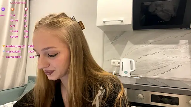 Snapshot of Anika_Socutehe chatting on 06-18-26, 07:07 Anika Socutehe online show from 06-18-26, 07:07