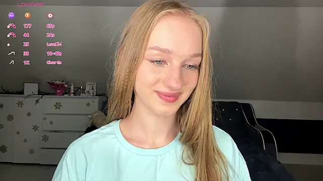 Snapshot of Anika_Socutehe chatting on 07-15-26, 08:47 Anika Socutehe online show from 07-15-26, 08:47