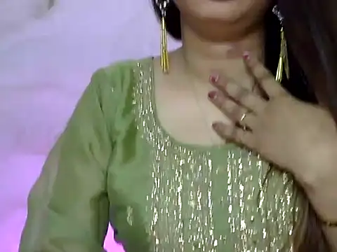 Niya thakur online show from 04-04-26, 04:33