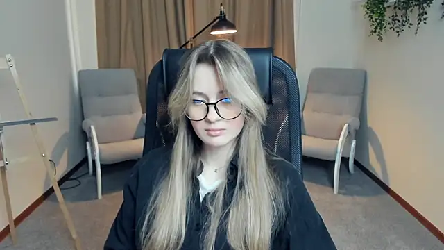 DortheaHupy online show from 03-04-26, 07:58